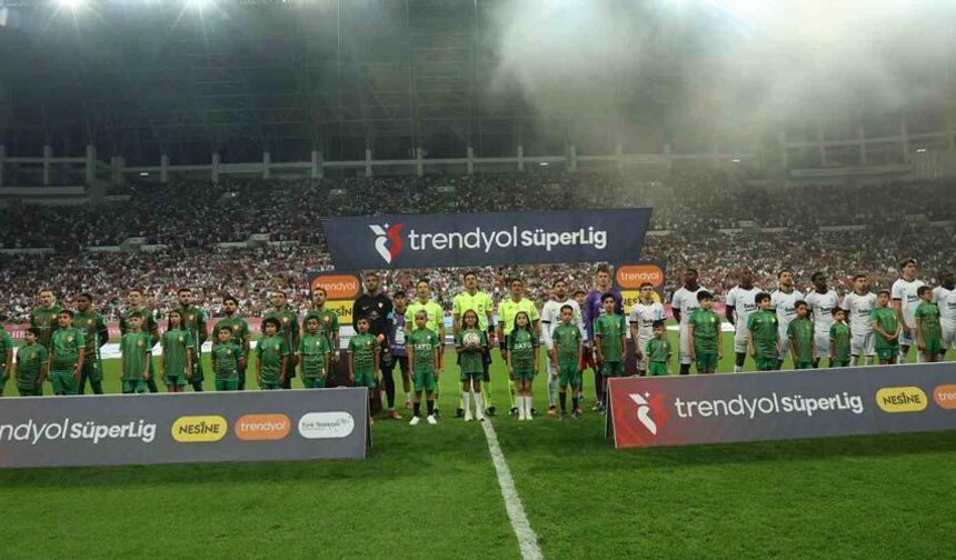 Nefes kesen maçta Amedspor Beşiktaş'ı devirerek liderliğe yükseldi