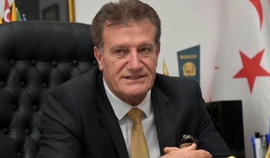 KKTC Ulaştırma Bakanı Erhan Arıklı görevden alındı