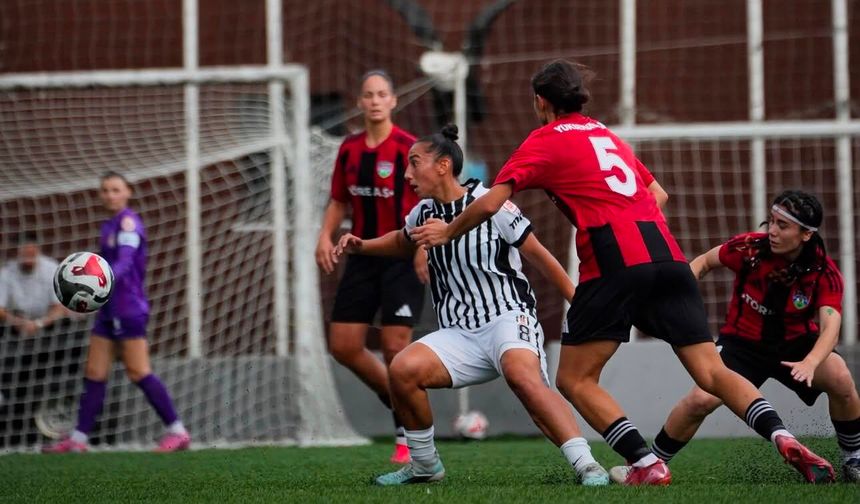 Yüksekova Spor Beşiktaş’a 2-0 mağlup oldu