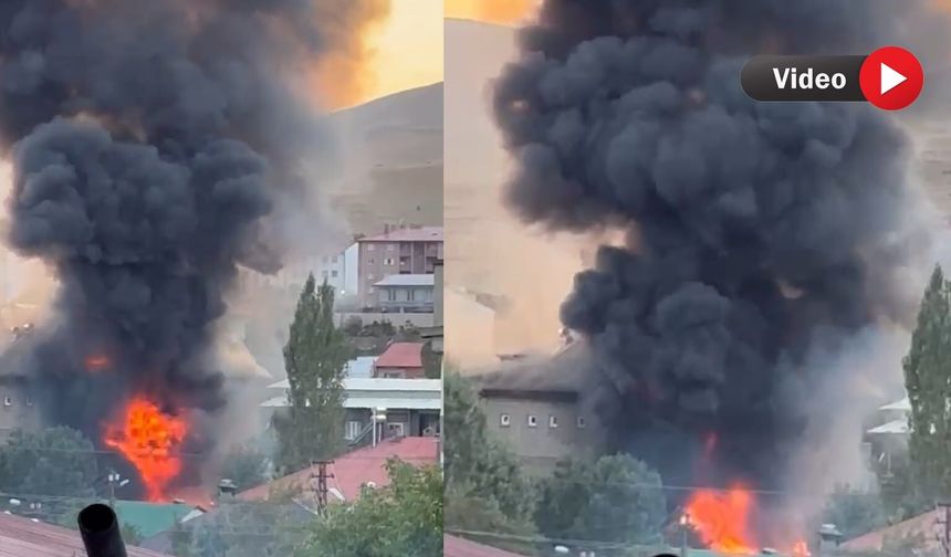 Yüksekova’da Odunlukta Çıkan Yangın Çatı Katına Sıçradı