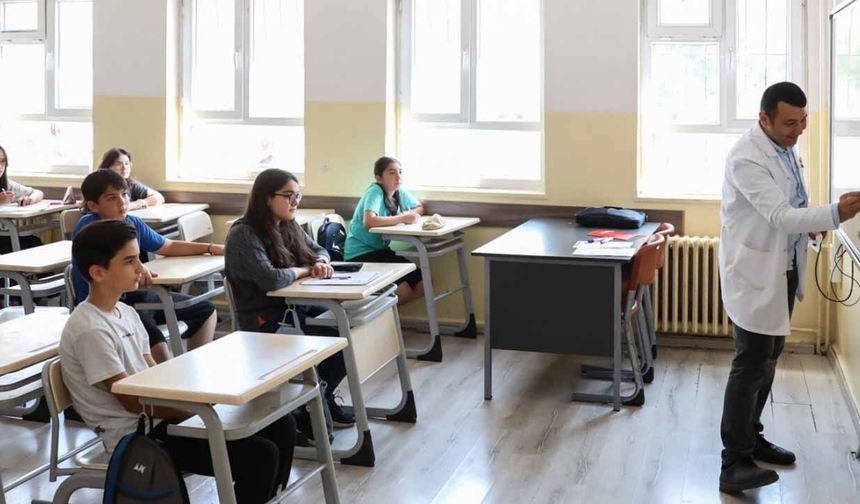 Okullarda Yeni Dönem: Veliler Artık Bu Uygulamayı Kullanacak
