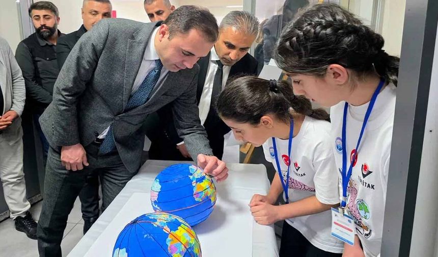 Yüksekova’da Öğrenciler İçin TÜBİTAK 4006 Başvuruları Başladı