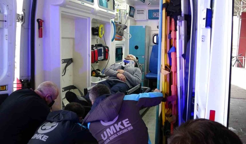 Kars’ta gerçeği aratmayan HAP tatbikatı: 10 yaralıya ekipler anında müdahale etti