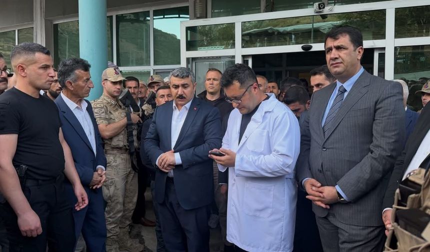 Güzelkonak’ta feci kaza:  2 yaralı Van’a sevk edildi