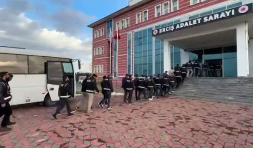 Van’da 37 adrese operasyon: 28 gözaltı