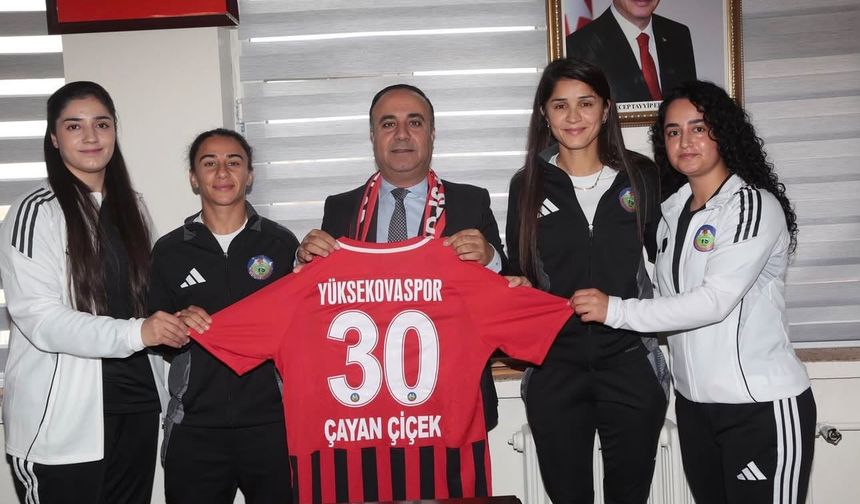 Büyükçiftlik Belediye Başkanı Çiçek’ten Yüksekova Spor’a destek mesajı