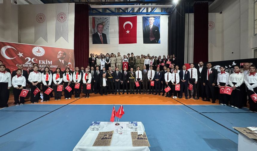 Yüksekova’da Cumhuriyet Bayramı coşkuyla kutlandı