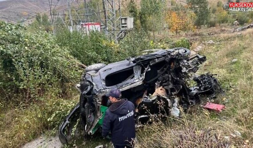 Van’ın girişinde feci kaza: 1 ölü, 2 yaralı