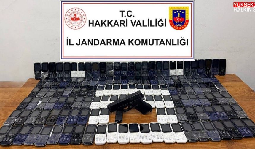 Şemdlinli'de kaçak telefon operasyonu: 142 cep telefonu ele geçirildi