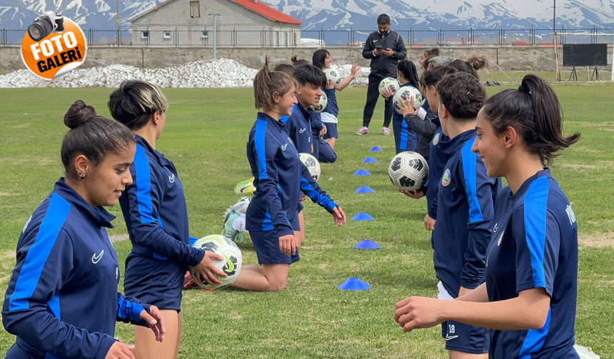 Yüksekova Belediye Spor, Antalya deplasmanına hazırlanıyor