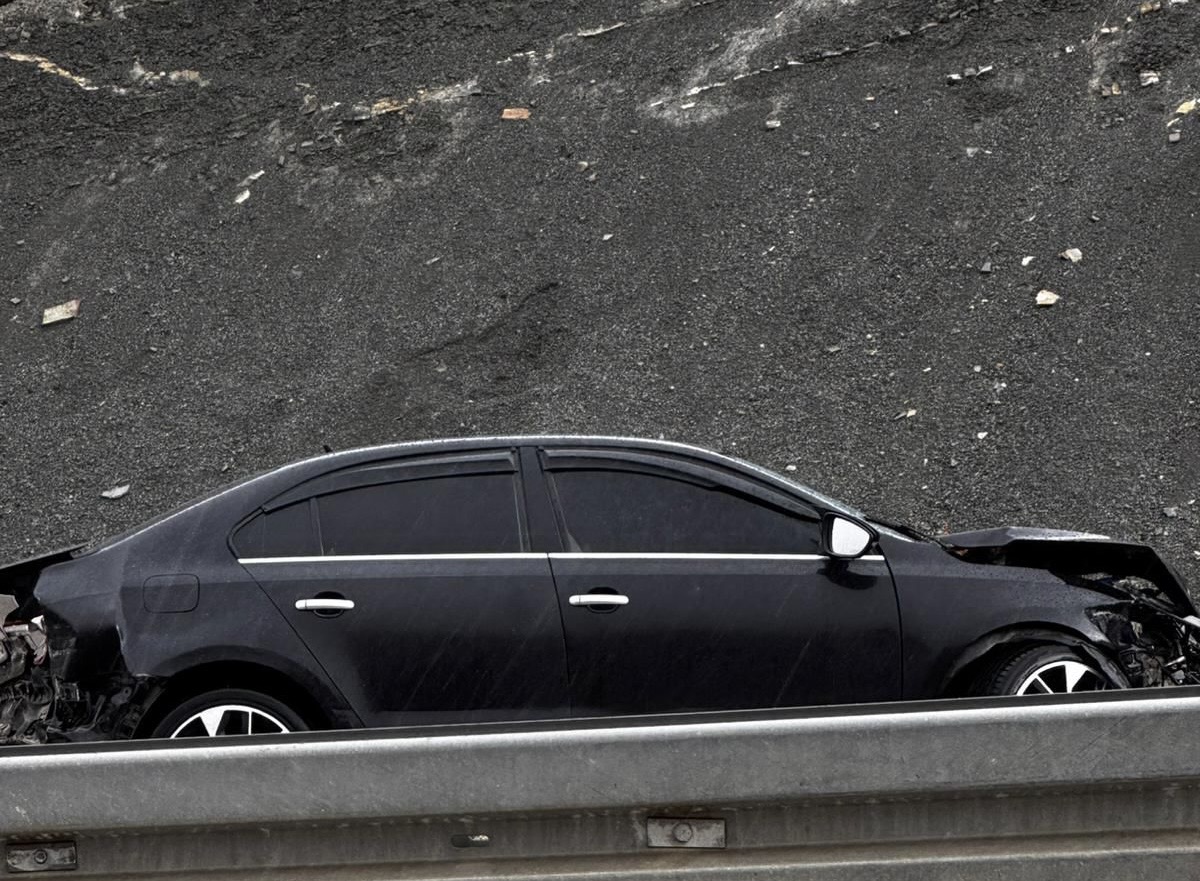 Bfb04Dfa 5E7C 49F9 8899 F1D851Dc124F