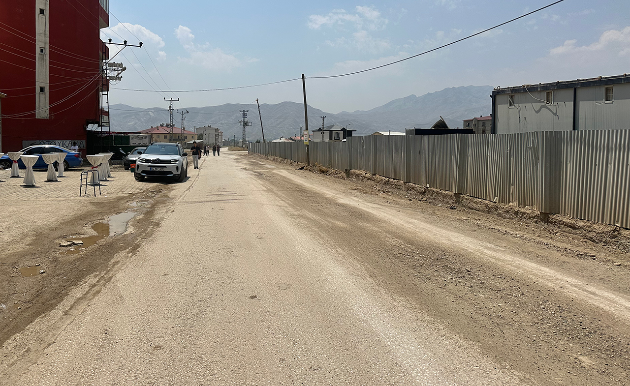 Hastane Yolu