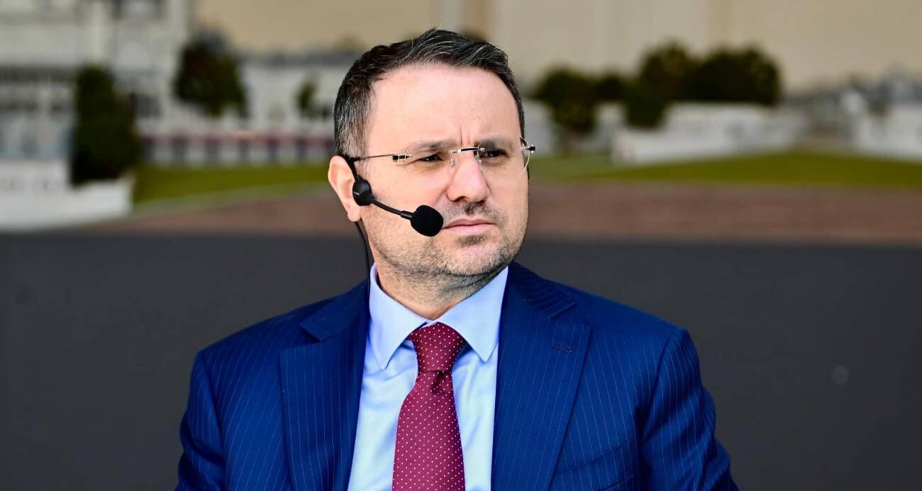 Akın Gürlek-1
