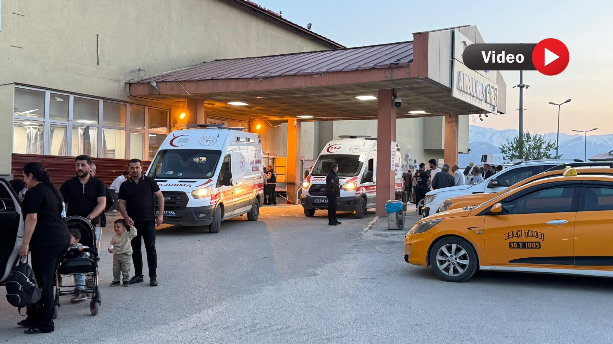 Yüksekova’da Başlayan Kavga Mahalleye Sıçradı: 5 Yaralı