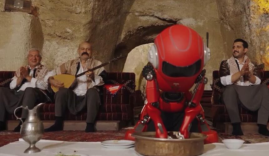 TEKNOFEST robotu sıra gecesinde çiğköfte yoğurdu