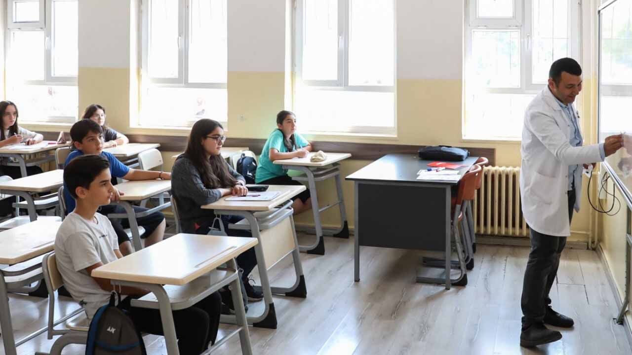 Okullarda Yeni Dönem: Veliler Artık Bu Uygulamayı Kullanacak