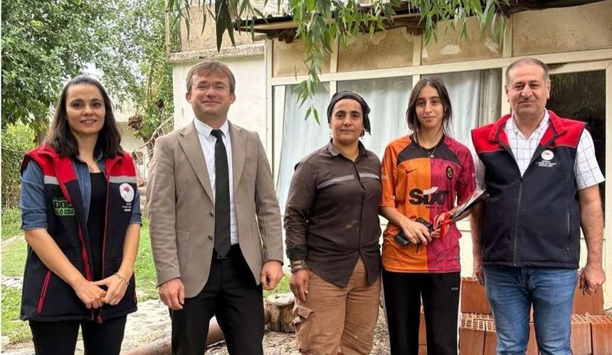 Cizre’de alın teri döken kadın çiftçiler unutulmadı